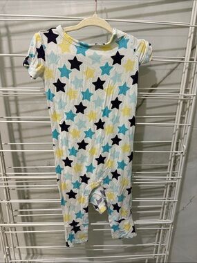 Star Print Baby Romper in White with Teal, Yellow, and Navy Stars posh peanut